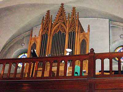 vue de face de l'orgue du temple luthrien de Lyon