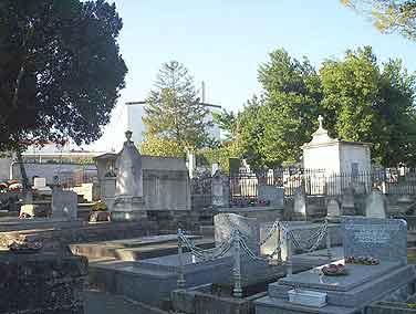 autre vue du cimetire protestant de Royan